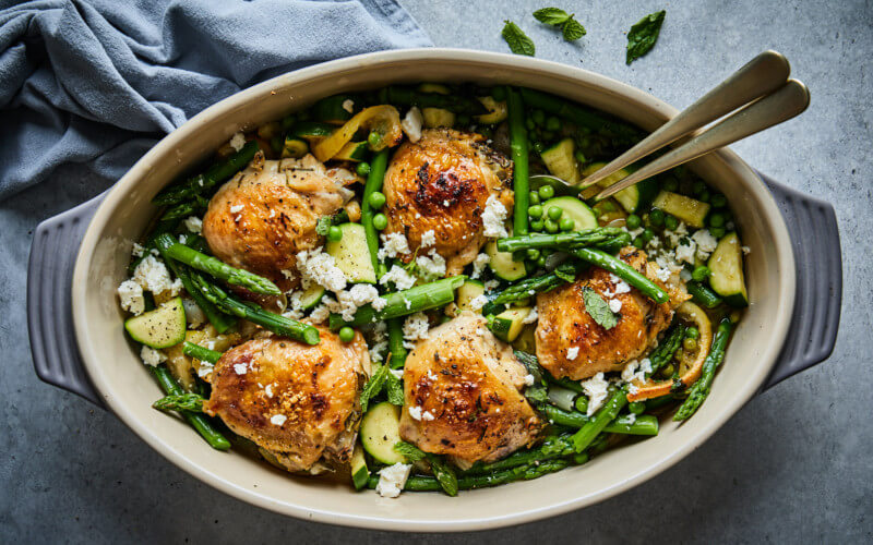 Baked Chicken with Herbs and Vegetables